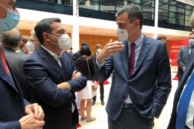 Τι είπε σε πηγαδάκι με Σάντσεθ και Λέτα ο Τσίπρας στο Βερολίνο