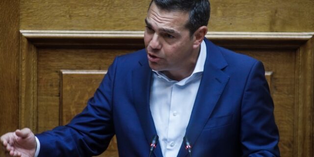 Τσίπρας σε Μητσοτάκη: Κανένας έντιμος εργολάβος δεν θα έδινε διαμέρισμα σε τέτοιο μπαταχτσή