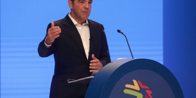 Τσίπρας: Χρειάζεται νέα οικονομική πολιτική για μείωση ανισοτήτων, περιβάλλον και δίκαιη ανάπτυξη