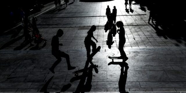 Είναι ν΄απορείς…