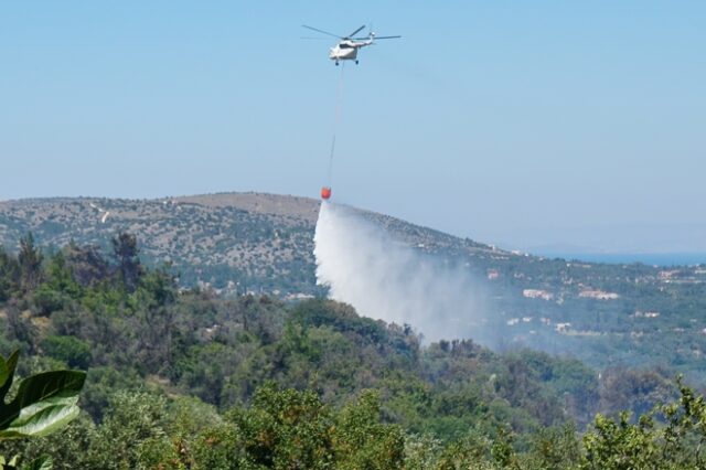 Καλαμάτα: Καλύτερη εικόνα παρουσιάζουν οι φωτιές σε Βασιλίτσι, Βλαχόπουλο και Καστάνια