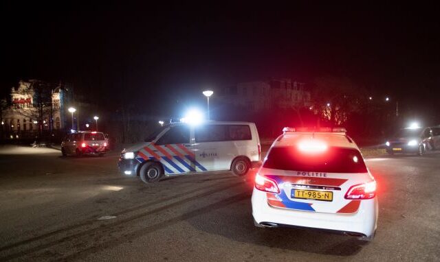 Ολλανδία: Πυροβόλησαν γνωστό αστυνομικό ρεπόρτερ στο Άμστερνταμ – Νοσηλεύεται σε κρίσιμη κατάσταση