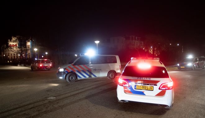 Ολλανδία: Πυροβόλησαν γνωστό αστυνομικό ρεπόρτερ στο Άμστερνταμ – Νοσηλεύεται σε κρίσιμη κατάσταση