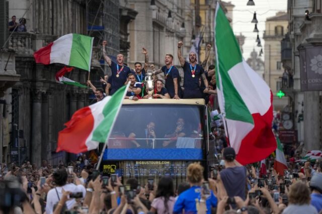 Ιταλία: “Έκρηξη” κρουσμάτων στη Ρώμη μία εβδομάδα μετά την κατάκτηση του Euro