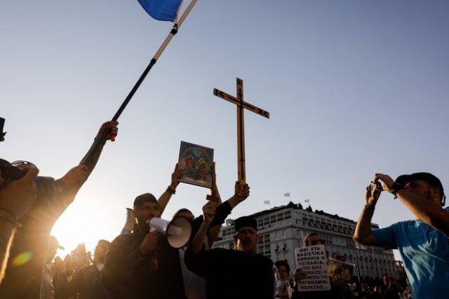 Τίνος είναι ρε γυναίκα τα παιδιά (που συγκεντρώθηκαν στο Σύνταγμα)