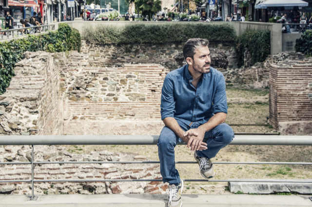 Ο Έλληνας που έκανε την αρχαιολόγια viral στο instagram