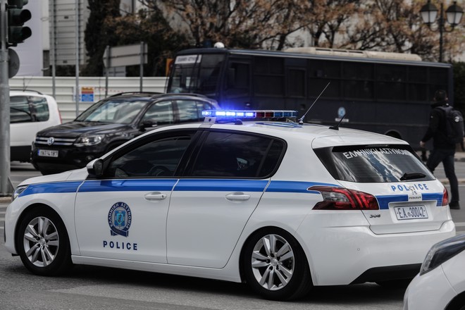 Ζάκυνθος: Άγνωστοι πυροβόλησαν και λήστεψαν επιχειρηματία