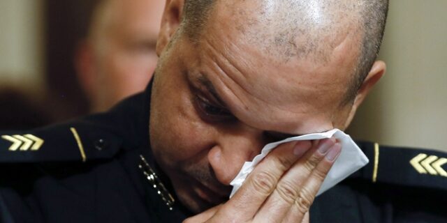 Οι συγκλονιστικές μαρτυρίες αστυνομικών από την ημέρα εισβολής στο Καπιτώλιο