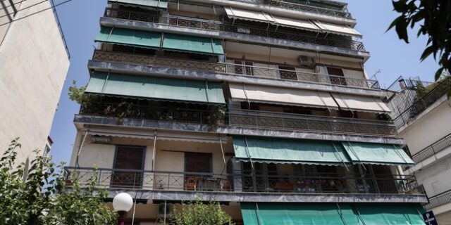 Έγκλημα στη Δάφνη: Σε διαθεσιμότητα οι αστυνομικοί που αγνόησαν καταγγελία για ενδοοικογενειακή βία