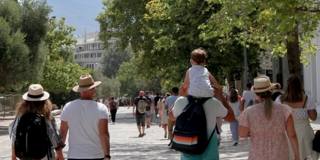 Κορονοϊός – διασπορά: Στο “κόκκινο” παραμένουν Ρόδος και Κρήτη