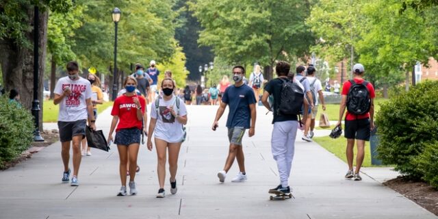 Κορονοϊός – διασπορά: Τριψήφιος αριθμός κρουσμάτων σε Αττική, Θεσσαλονίκη, Ηράκλειο