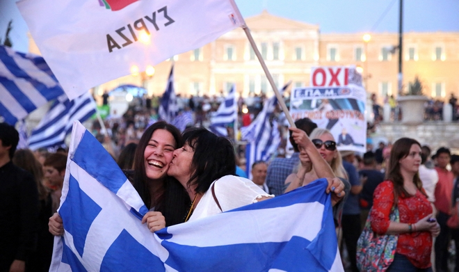 Έρευνα 20/20: Πώς κρίνουν οι Έλληνες τα μεγάλα γεγονότα της Μεταπολίτευσης