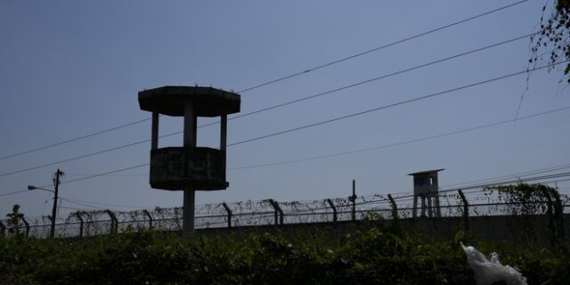Ισημερινός: Ταραχές σε φυλακές με 27 νεκρούς