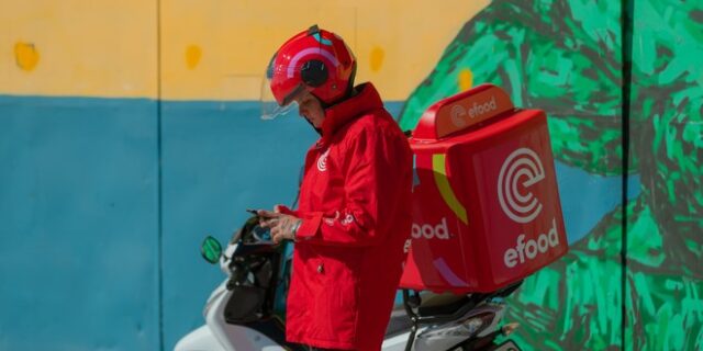 Το efood τριπλασιάζει τον στόλο του και εισάγει νέο μοντέλο συνεργασίας
