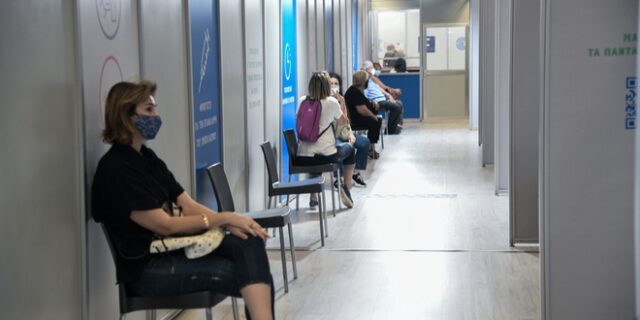Κικίλιας: “Σπάμε το φράγμα των 5 εκατ. πλήρως εμβολιασμένων”