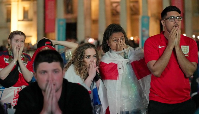 Euro 2020: Άγγλοι οπαδοί μάζεψαν 140.000 υπογραφές για να επαναληφθεί ο τελικός