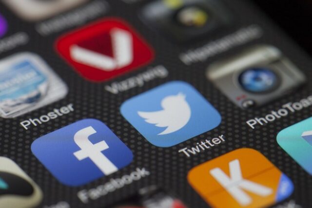 Ρωσία: Πρόστιμο σε Twitter, Facebook, Telegram επειδή δεν αφαίρεσαν περιεχόμενο