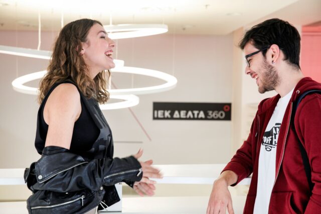 Εκπαιδευτικές και επαγγελματικές ευκαιρίες από τον Εκπαιδευτικό Όμιλο της Χρονιάς