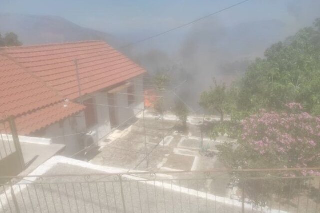 Φωτιά στην Κεφαλονιά: Κοντά σε σπίτια οι φλόγες –  Εκκενώθηκαν δύο οικισμοί