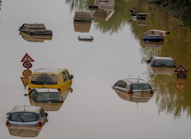 Ολλανδία: Σε κατάσταση υψηλής επιφυλακής οι αρχές- Τα πλημμυρισμένα ποτάμια απειλούν πόλεις