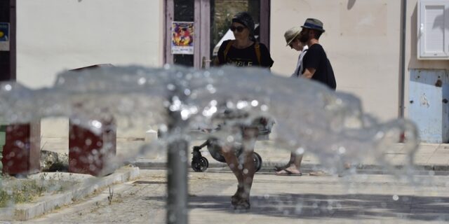 Παραδομένη στον καύσωνα η χώρα: Πού θα “ξεφύγει” η θερμοκρασία την Τρίτη – Οδηγίες προστασίας