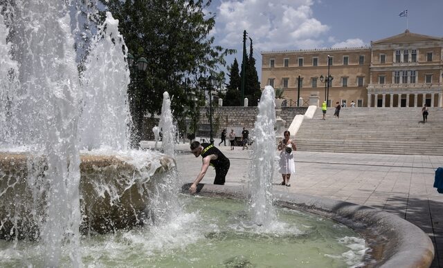 Καύσωνας: Καμίνι η Ελλάδα – Κίνδυνος από τη μεγάλη διάρκεια