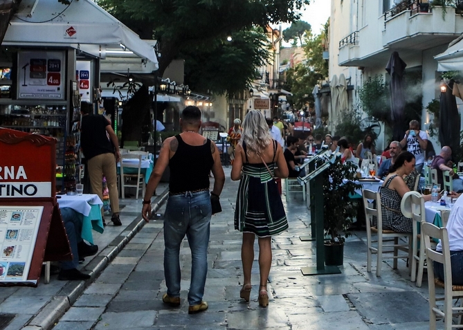 Μετάλλαξη Δελτα: Υπετριπλασιάστηκαν τα κρούσματα στην Ελλάδα