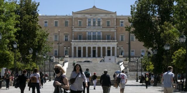 Κορονοϊός: 1834 νέα κρούσματα σήμερα στην Ελλάδα – 8 νεκροί και 123 διασωληνωμένοι