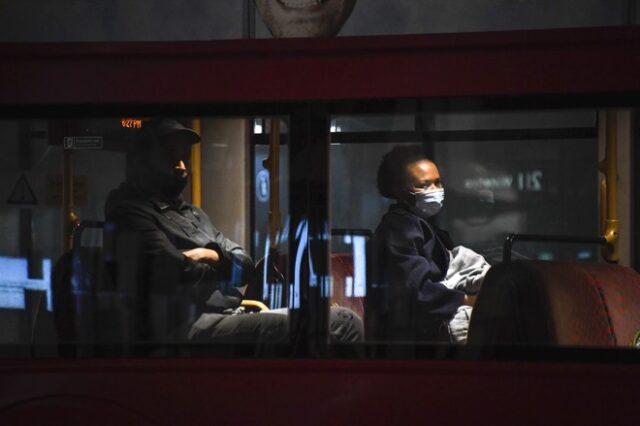 Λονδίνο: Παραμένει υποχρεωτική η χρήση μάσκας στα Μέσα Μαζικής Μεταφοράς
