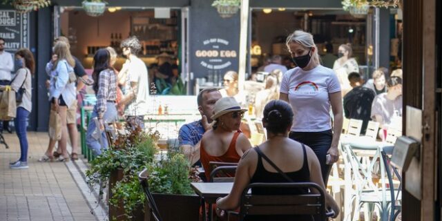 Αγγλία: Οριστικό – Στις 19/7 επιστρέφει στη “φυσιολογική” ζωή