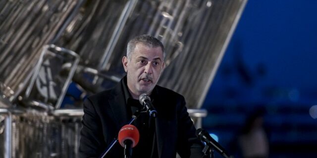 Κορονοϊός: Θετικός ο Γιάννης Μώραλης – “Ευτυχώς με συνάντησε διπλά εμβολιασμένο”