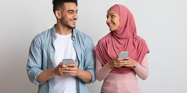 Το Ιράν λανσάρει δικό του dating app με στόχο τον γάμο