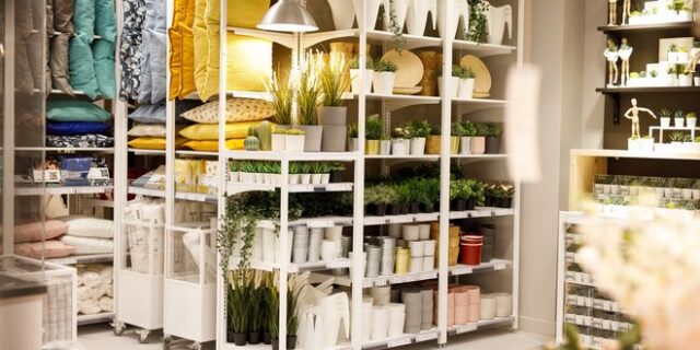 Ένα κατάστημα ΙΚΕΑ «νέας γενιάς» άνοιξε τις πόρτες του στο κέντρο του Πειραιά