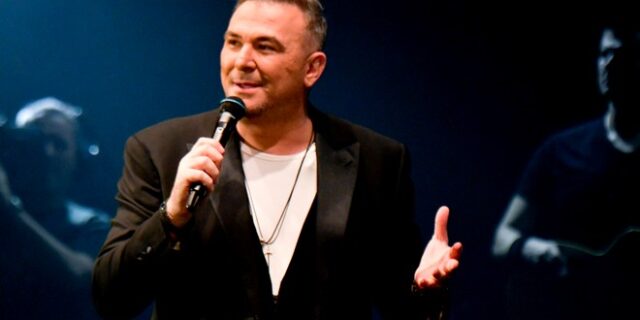 Αντώνης Ρέμος: “Είναι λυπηρό αυτό που συμβαίνει στη Μύκονο”