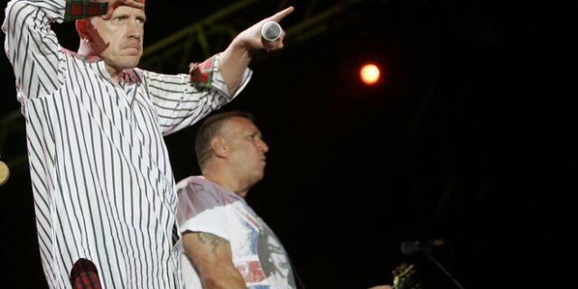 Sex Pistols: Σε νομική διαμάχη, με τους Jones και Cook να μηνύουν τον Johnny Rotten
