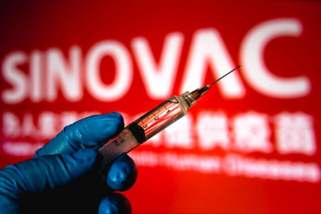 Πάνω από 600 υγειονομικοί κόλλησαν κορονοϊό – Είχαν εμβολιαστεί με Sinovac