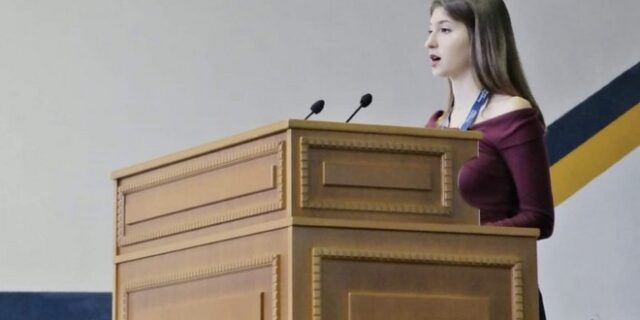 Πρώτη των πρώτων στις Πανελλήνιες 2021: “Ήθελα να επιβραβεύσω τον εαυτό μου ανεξαρτήτως του αποτελέσματος”