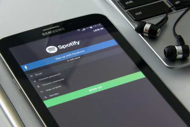 Spotify-ΕΔΕΜ: Νέες συμφωνίες για την προστασία πνευματικών δικαιωμάτων