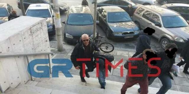 Θεσσαλονίκη – Εισαγγελέας: “Σαν ύαινες τα αδέλφια σκότωσαν τον 45χρονο”