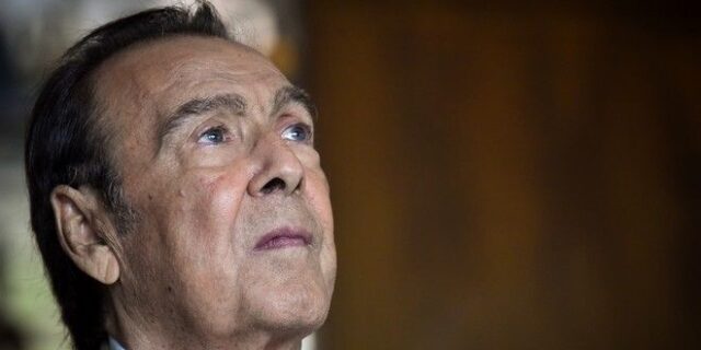 Ο Τόλης Βοσκόπουλος μια βροχερή νύχτα – Μαρτυρία που δείχνει πόσο σπουδαίος άνθρωπος ήταν