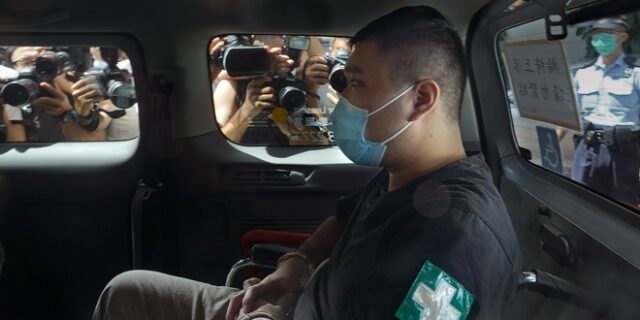 Χονγκ Κονγκ: Ένας σερβιτόρος κατηγορείται για τρομοκρατία με… νέο νόμο