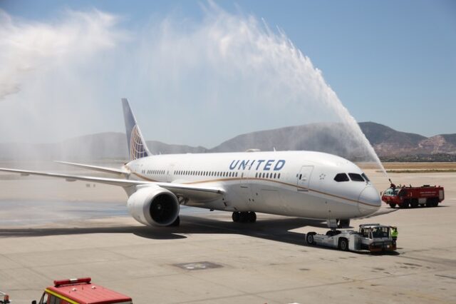 Έφθασε στην Αθήνα, η πρώτη πτήση της United Airlines από την Ουάσινγκτον