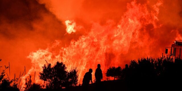 Ηλεία: Καλύτερη η εικόνα της φωτιάς στο χωριό Κορυφή