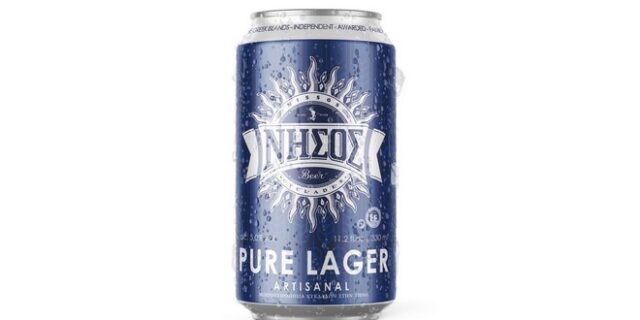 Η «ΝΗΣΟΣ PURE LAGER» σε κουτάκι από τη μπύρα «ΝΗΣΟΣ»