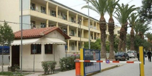 Ηράκλειο: Μια “χούφτα” νοσηλευτές στην κλινική covid