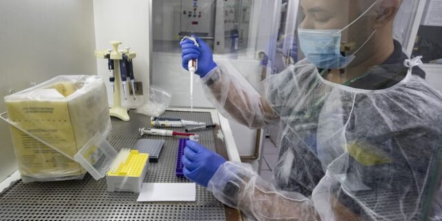 Έρευνα: 13 γενετικοί παράγοντες κινδύνου για λοίμωξη ή σοβαρή νόσηση από κορονοϊό