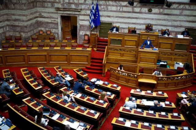 ΣΥΡΙΖΑ: Αποφεύγει τον Τσίπρα και αποπροσανατολίζει ο Μητσοτάκης