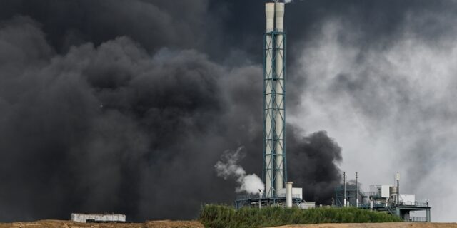Γερμανία: Έκρηξη σε εργοστάσιο στο Λεβερκούζεν – Ένας νεκρός, 16 τραυματίες και 4 αγνοούμενοι