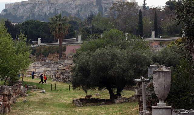 Τι συμβαίνει με τους εκατοντάδες απλήρωτους αρχαιοφύλακες;