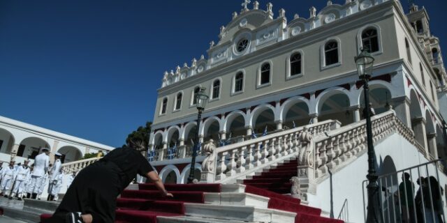Δεκαπενταύγουστος: Αυστηρά μέτρα στις εκκλησίες – Καμία λιτανεία εικόνας